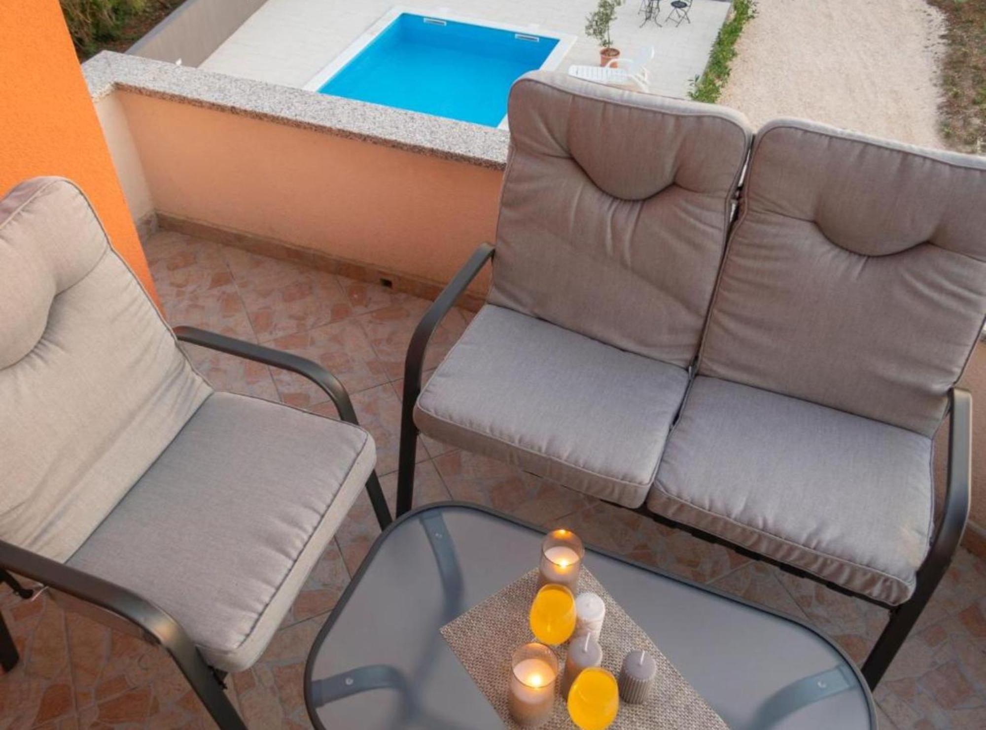 M & B Apartman Bibinje Kültér fotó