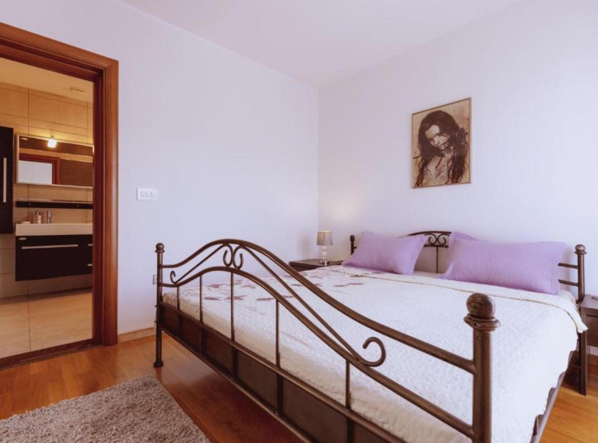 M & B Apartman Bibinje Kültér fotó