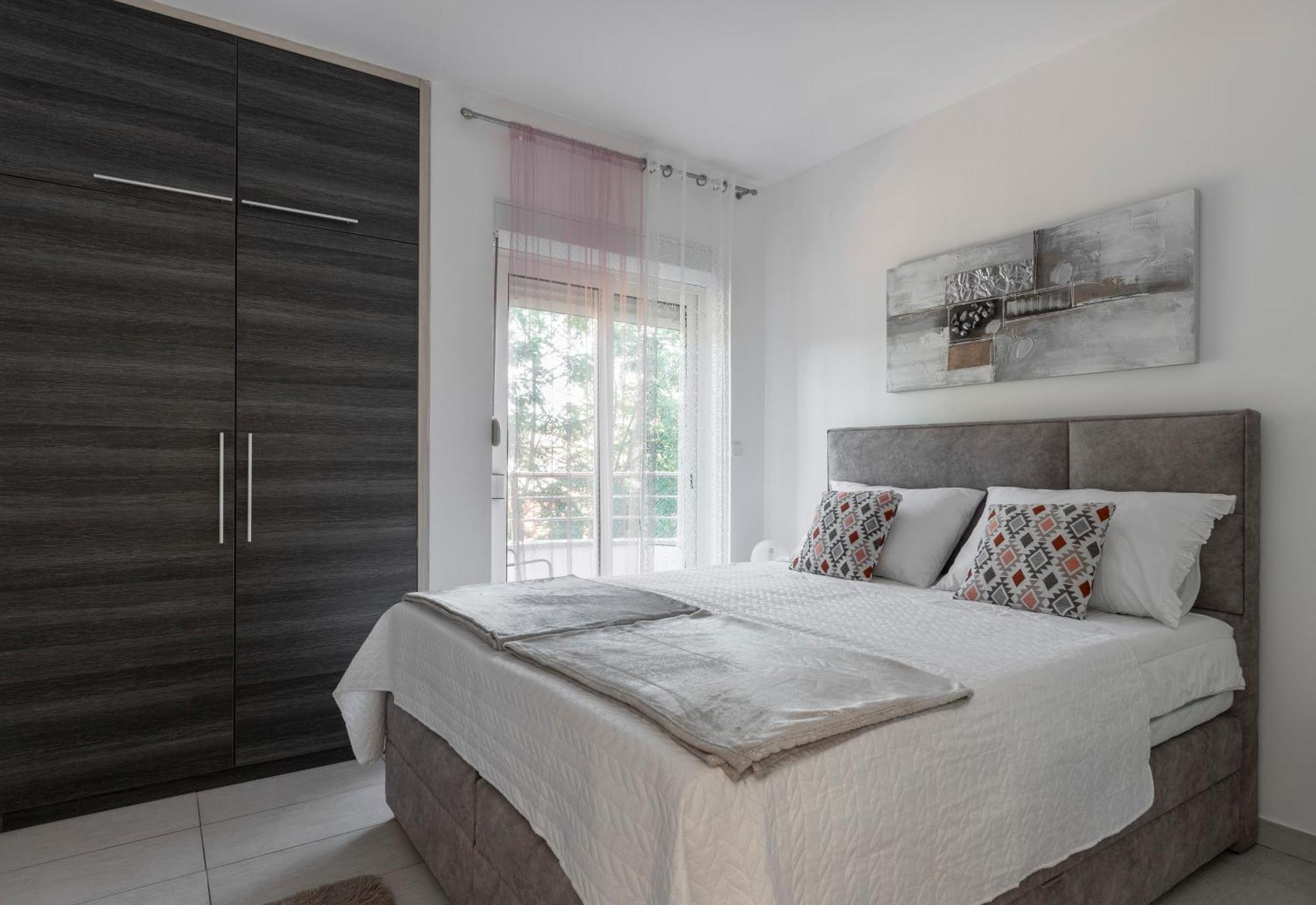 M & B Apartman Bibinje Kültér fotó